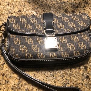 Dooney and Bourke new wristlet